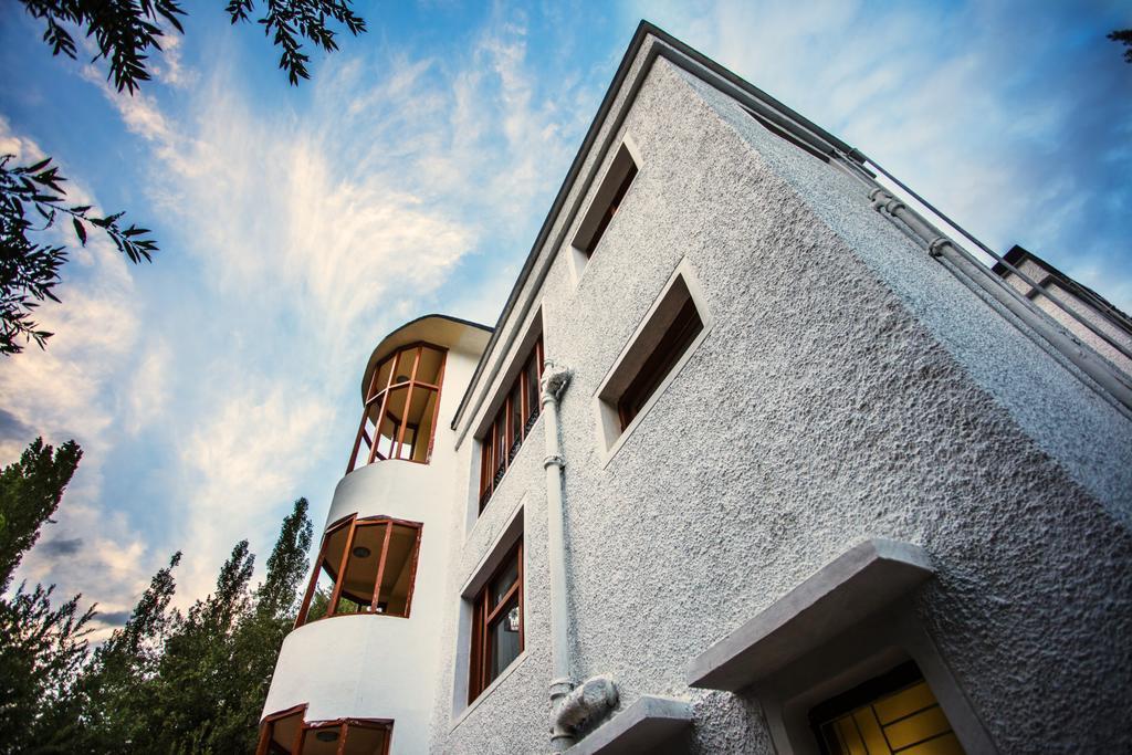Horzay Hotell Leh Eksteriør bilde
